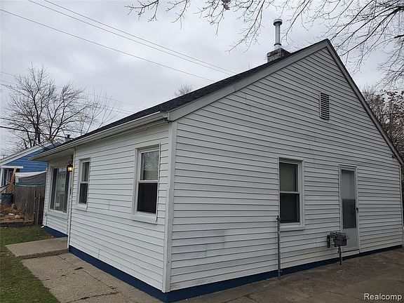 2nd image of 22190 Condon St