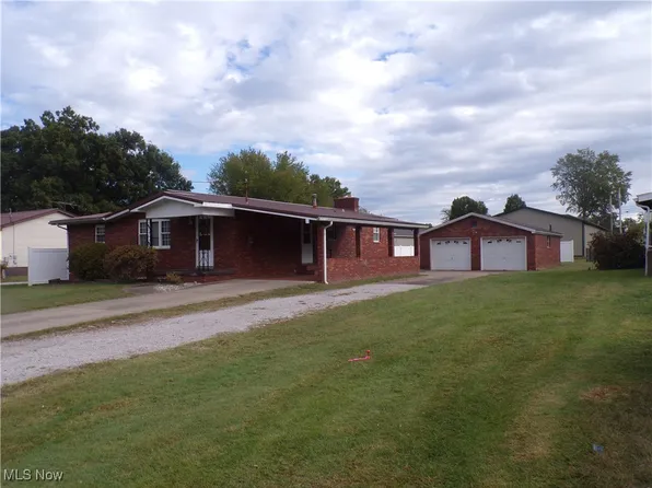 4313 11th Ave, Parkersburg, WV 26101
