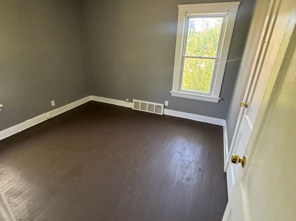 13605 Gainsboro Ave Floor 2