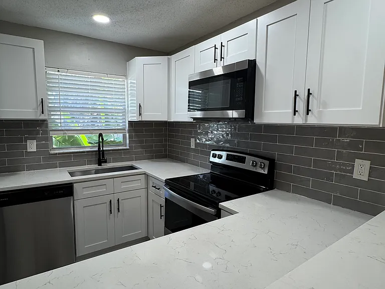 1231 Ohio Ave #A — Photo 4