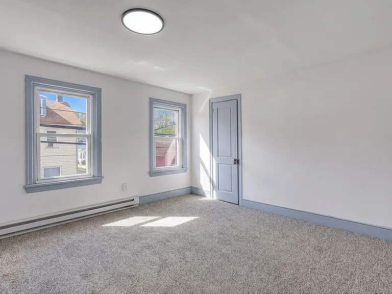 1251 Bailey St — Photo 11