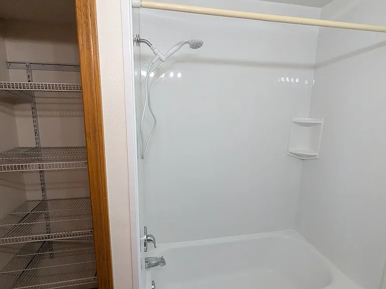 3118 Harvey St #3 — Photo 20