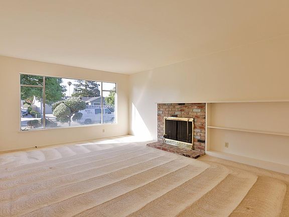 3rd image of 1542 San Joaquin Ave