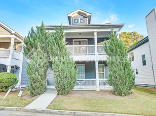 1307 Sweetbriar Cir, Atlanta, GA 30344