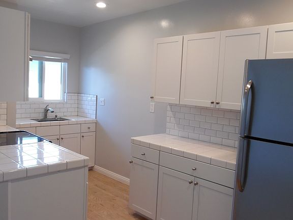 2nd image of 1255 Seward St APT 312