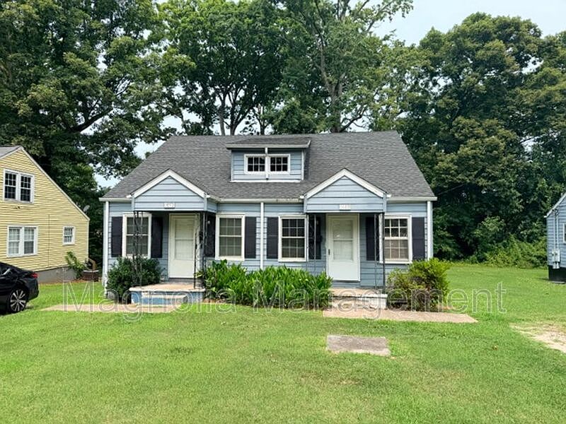 1st image of 1440 Perry Ave