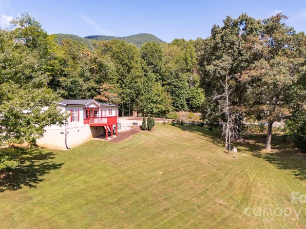 262 Big Cove Rd, Candler, NC 28715