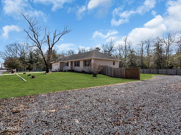 2nd image of 128 Sloop Creek Road