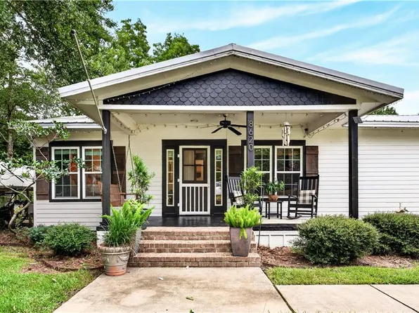 8620 Julius St, Bayou La Batre, AL 36509