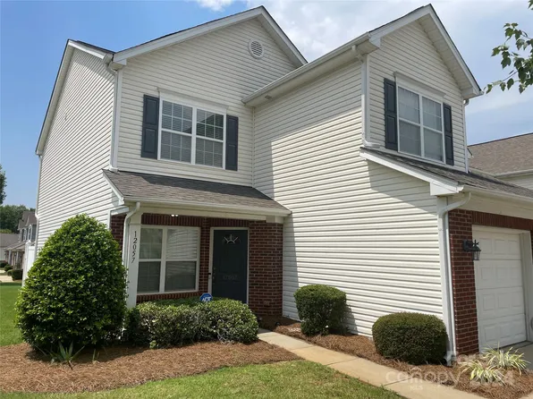 12057 Stratfield Place Cir, Pineville, NC 28134