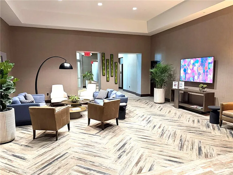 1080 Peachtree St NE #2110 — Photo 65