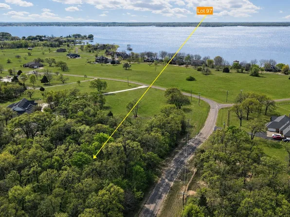 97 Tonkawa Trl, Corsicana, TX 75109