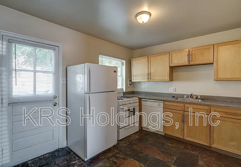 5211 Goolsby Ct — Photo 8
