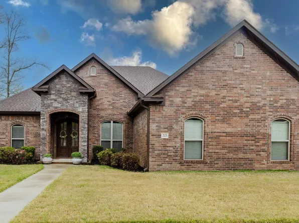 2125 Avondale Dr, Benton, AR 72019