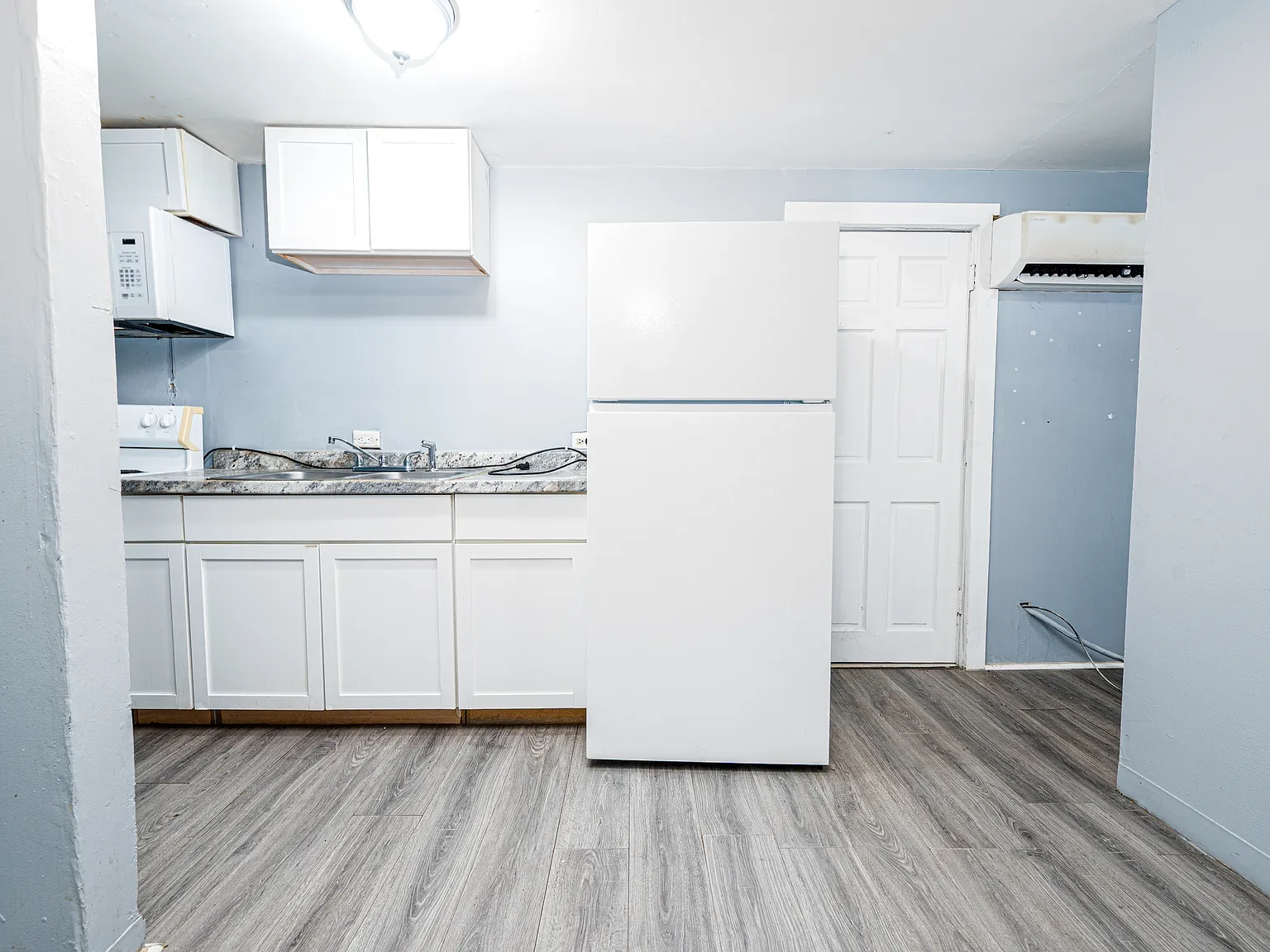 1211 Bay Street - 1 — Photo 3