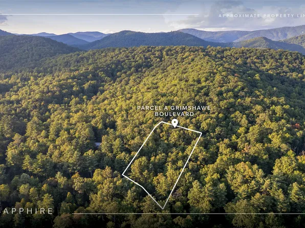 5A Grimshawe Boulevard, Sapphire, NC 28774