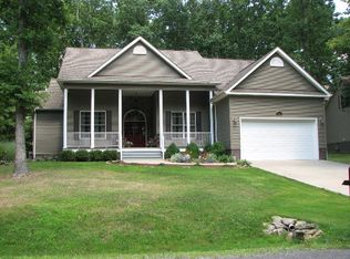 335 Glen Garden Ln, Daniels, WV