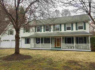 11 Pinion Pine Ln, Queensbury, NY 12804