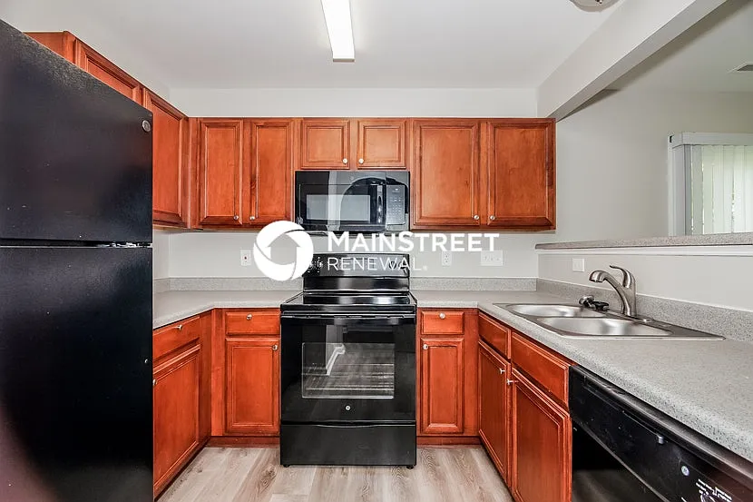 1135 Larkspur Ln — Photo 4