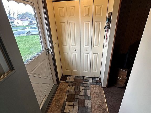 4th image of 19 Morningstar Dr