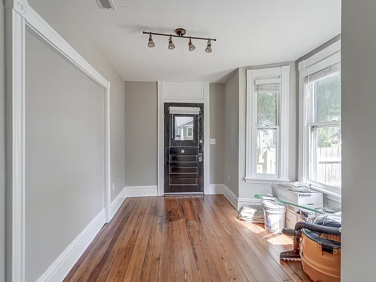 2101 5th Ave — Photo 37