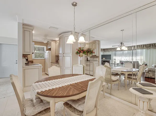 7206 W Oakridge Circle #D, Lake Worth, FL 33462
