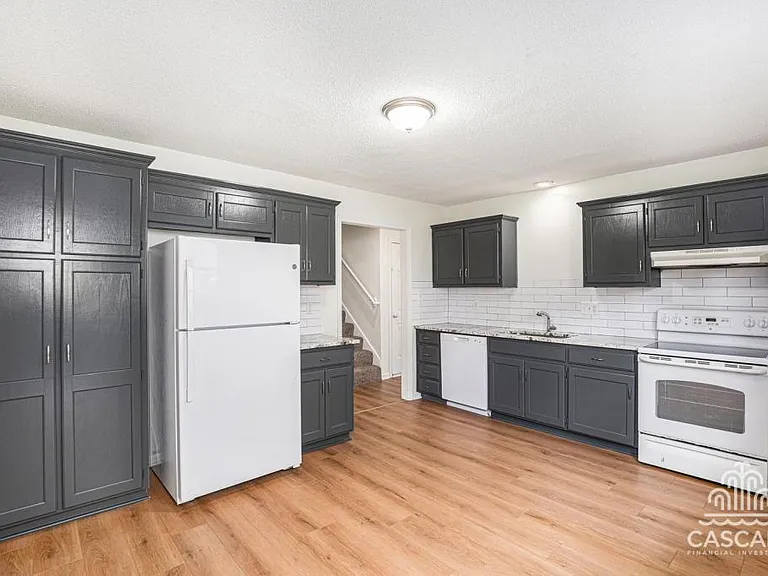 639 N Queen Ridge Ct — Photo 4
