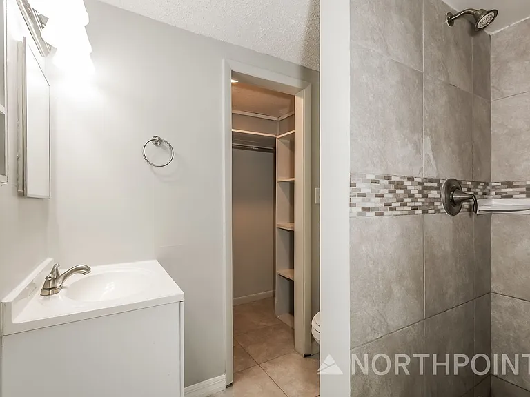 1510 S Miller Rd — Photo 11