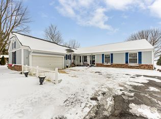 1695 Lyndale Rd, Aurora, IL 60506