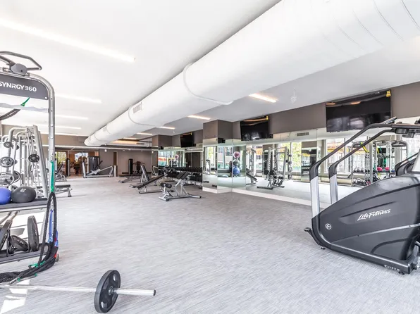 9 Avenue At Port Imperial image 38 of 50