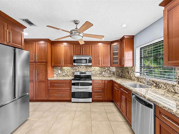 4th image of 4763 Quailwood Crescent #B