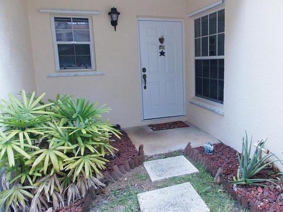 2nd image of 1503 Maplewood Dr