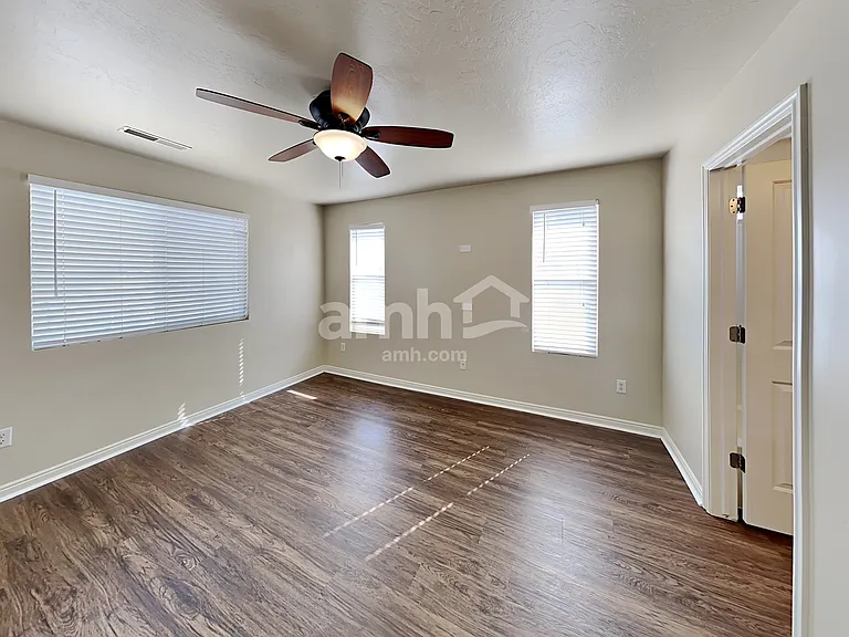 456 W Bountiful Way — Photo 8