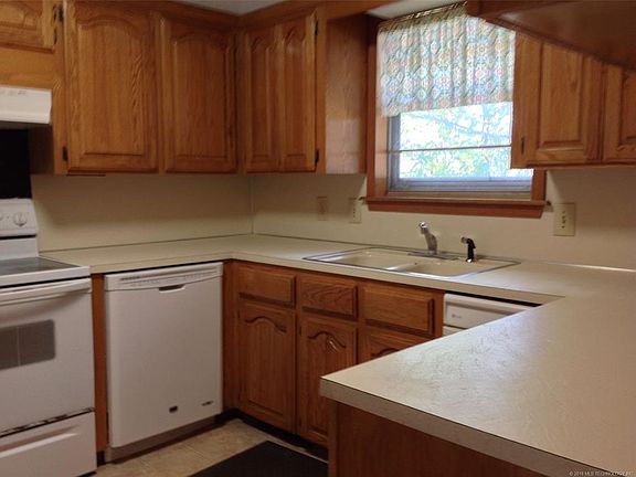 5th image of 1509 E Thompson Ave