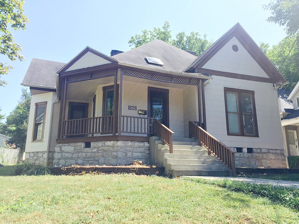 1st image of 1028 Park St