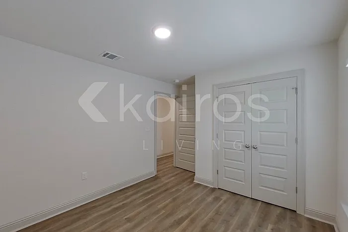 8118 Hendrick Dr — Photo 13