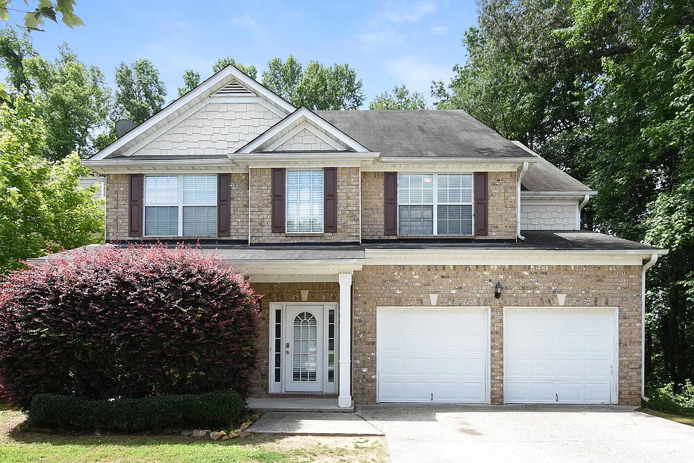 5 bed, 3.0 bath, 3027 sqft, $2,335 — Photo 1