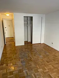 Rented by K & O Realty Associates Inc.