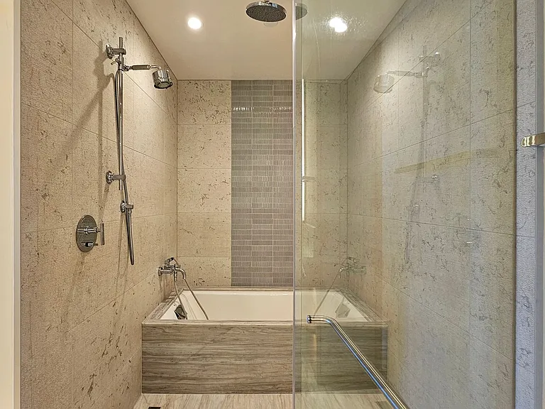1100 Ala Moana Blvd #2703 — Photo 12