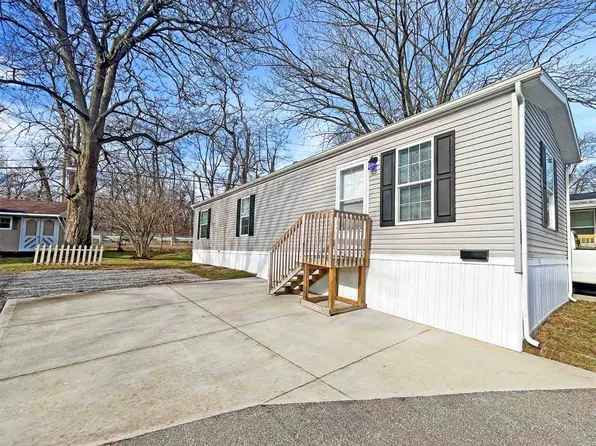 7055 Quarry Rd #133, Amherst, OH 44001