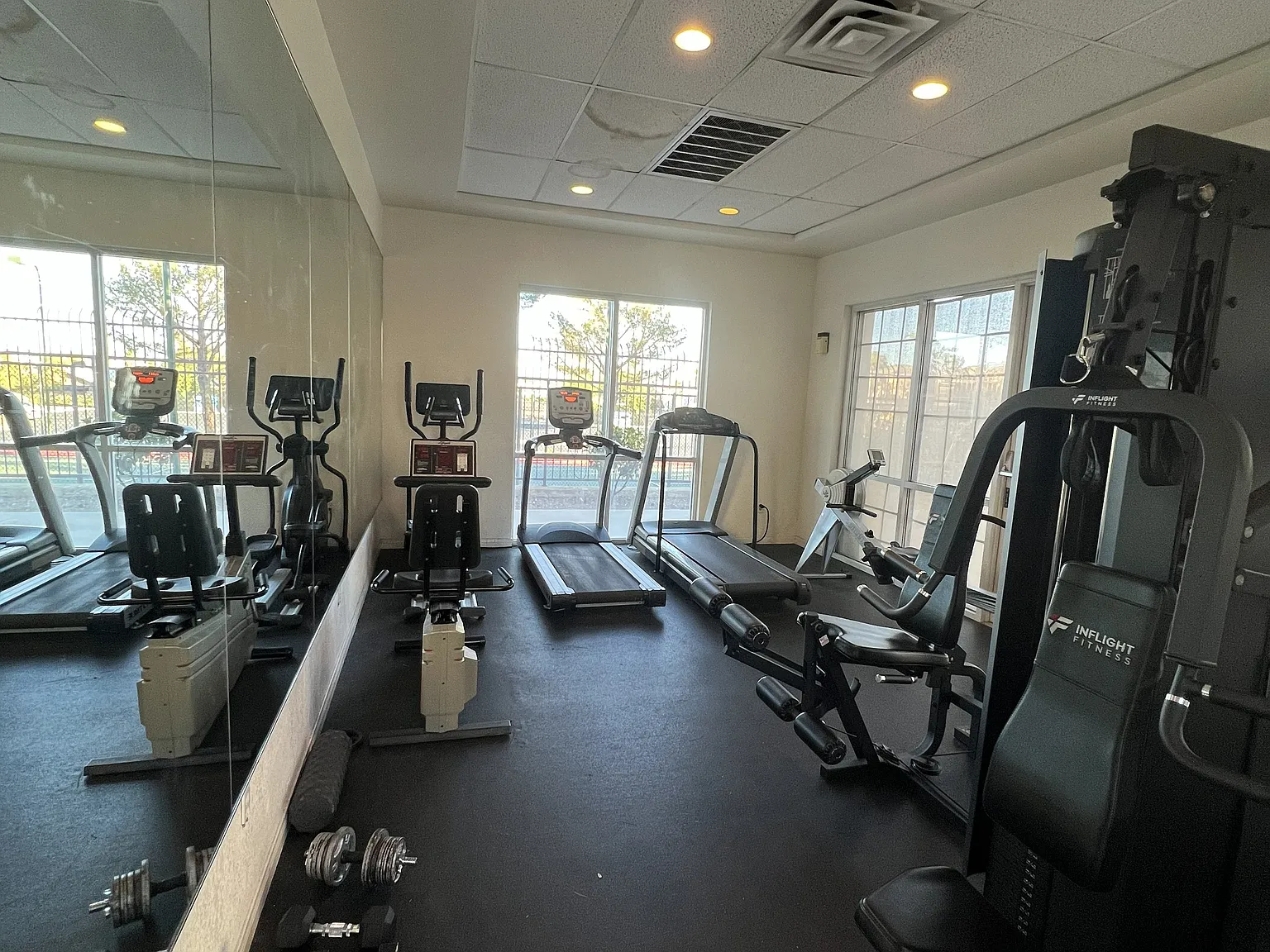 2 bed, 836 sqft, $1,250 — Photo 1