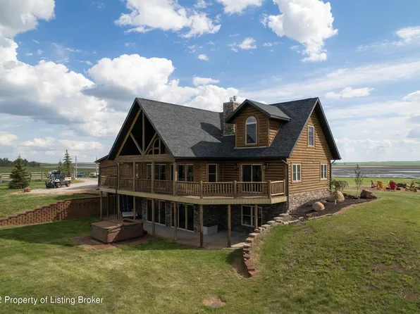 10304 Highway 200, Killdeer, ND 58640