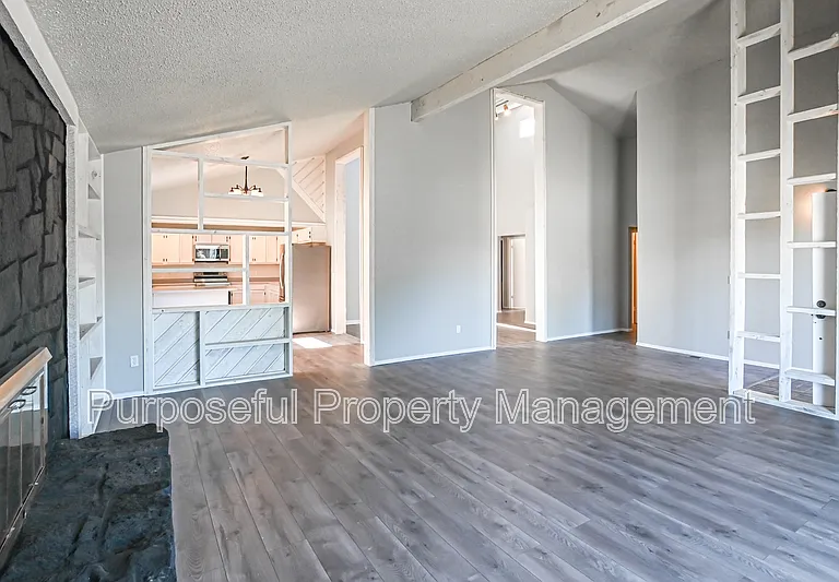 8224 NW 87th St — Photo 11