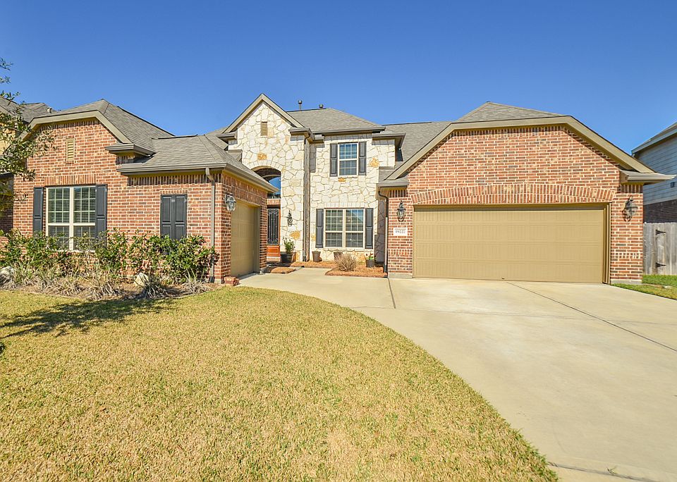 1st image of 19227 Stanton Lake Dr