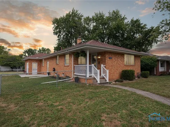 3238 Ravenwood Blvd, Toledo, OH 43614