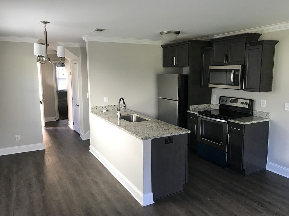 2nd image of 212 Carver Ln