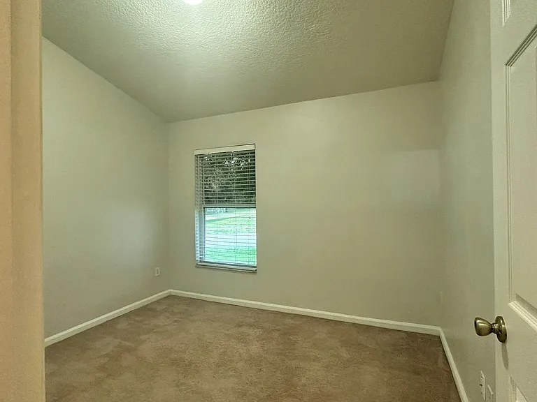 1709 Pine Bay Dr — Photo 11