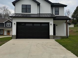 512 Moore Rd, Williamsburg, KY 40769