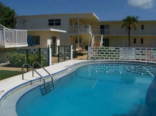 7515 Ridgewood Ave APT 13A, Cape Canaveral, FL 32920