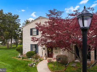 28 Providence Forge Rd, Royersford, PA 19468